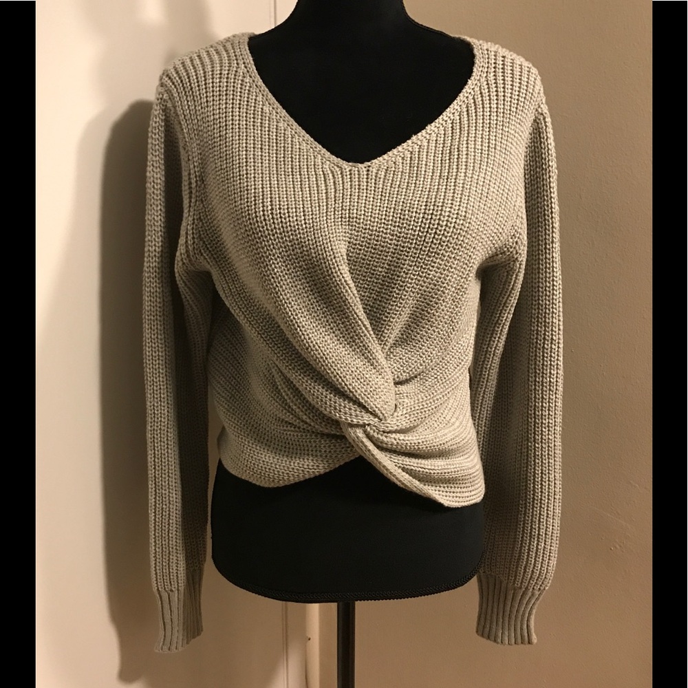 Medium gray knit sweater