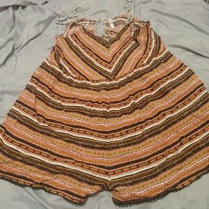 Xhilaration multicolored Romper size large