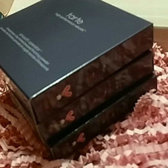 Tarte Smooth Operator Pressed Powder - Picture 6 of 8