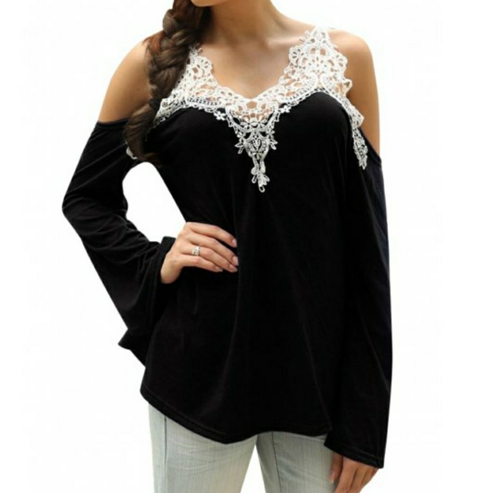 Cold Shoulder Lace Panel Color Block T-Shirt