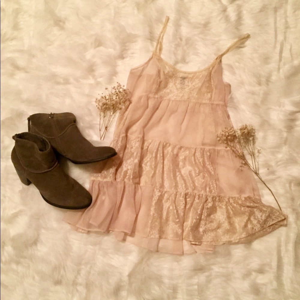 Free People lace top🌸