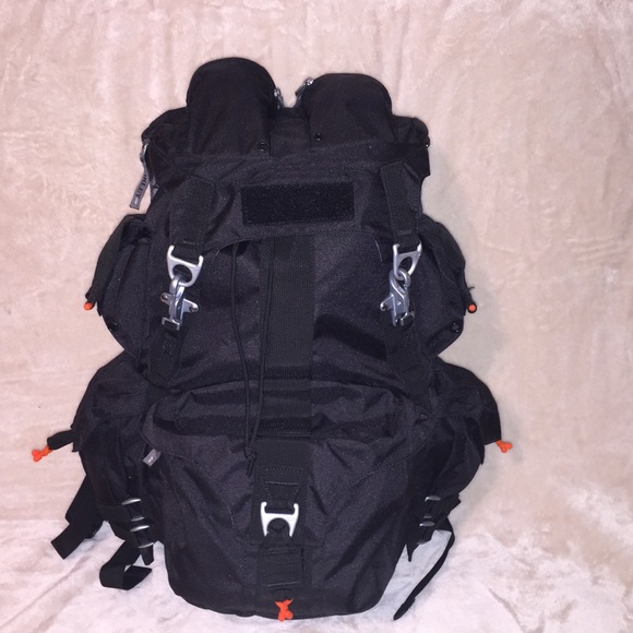 oakley mechanism backpack