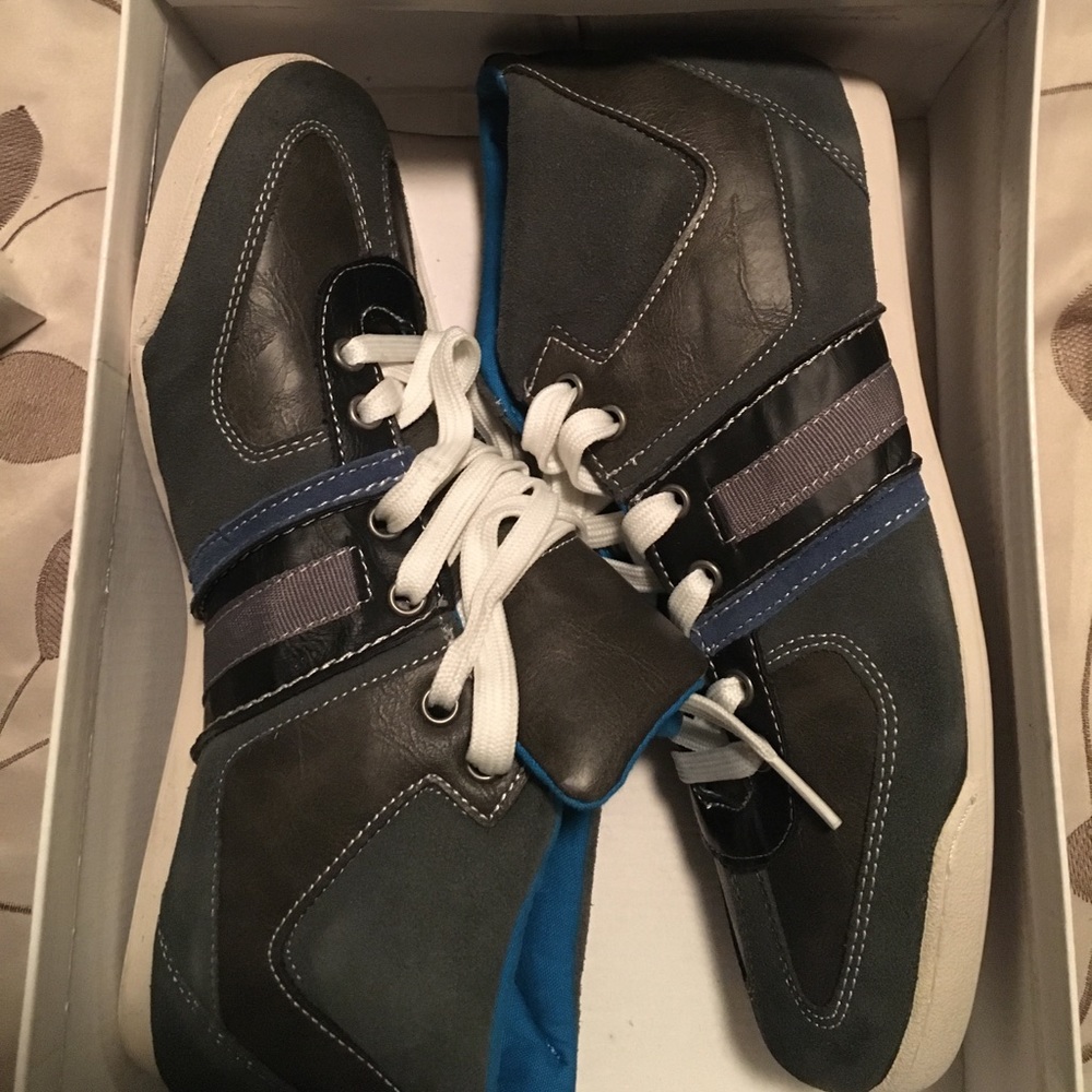 Men’s shoes