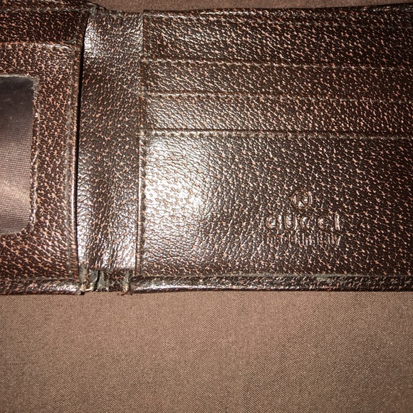 Authentic Gucci wallet - Picture 2 of 5