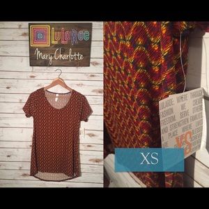 LulaRoe Classic T Small