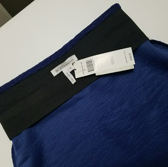 BCBG Mini skirt in cobalt blue - Picture 3 of 7