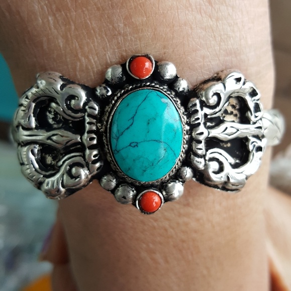 Vintage Silver cuff - Picture 1 of 3