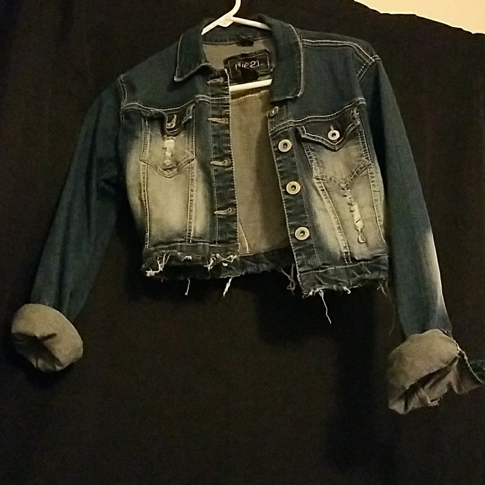 Jean jacket - Picture 1 of 1