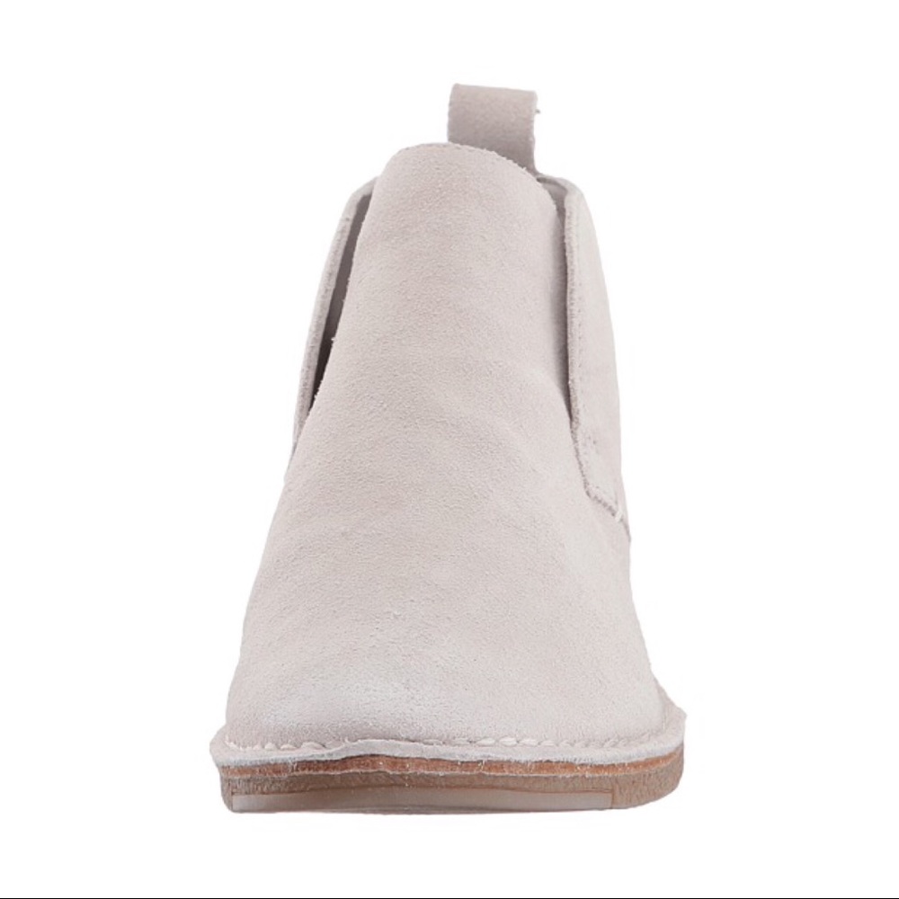 Dolce Vita Findley Nubuck Light Gray Suede Booties - Picture 7 of 8