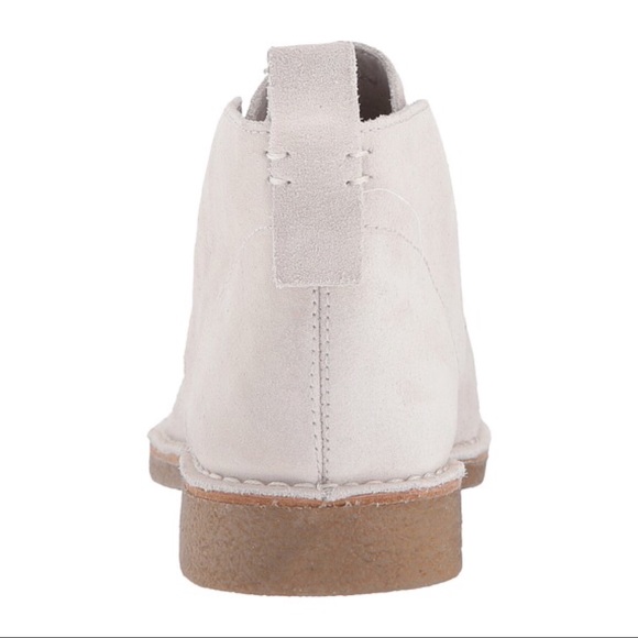 Dolce Vita Findley Nubuck Light Gray Suede Booties - Picture 5 of 8