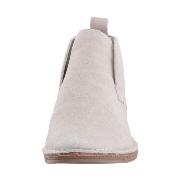 Dolce Vita Findley Nubuck Light Gray Suede Booties - Picture 7 of 8