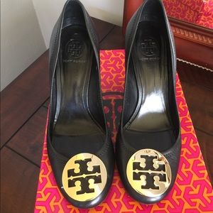 Tory Burch Black Wedge Heels (Size 8.5)