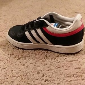 Cute toddler Addidas sneakers!!!