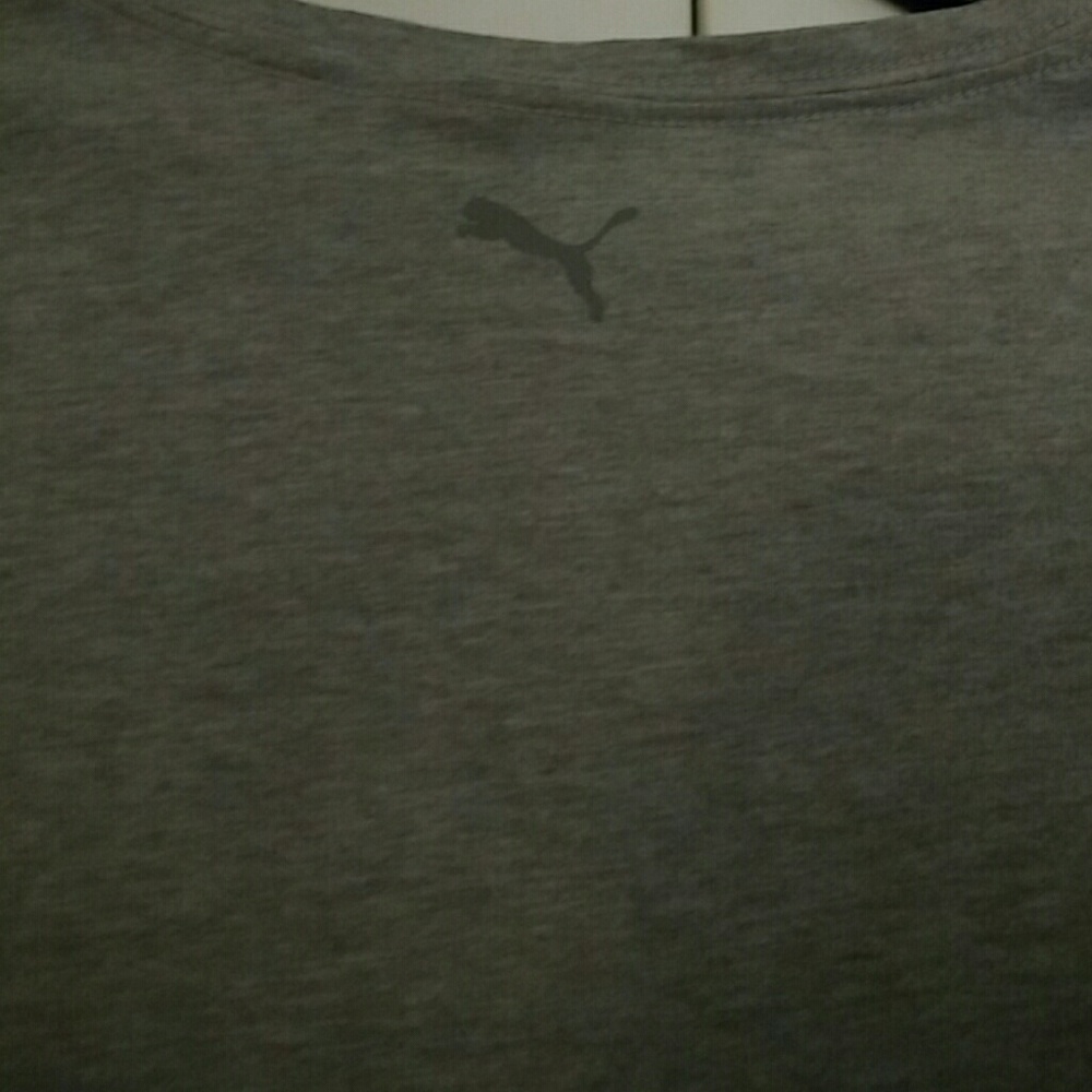 Puma Shirt π - Picture 3 of 5