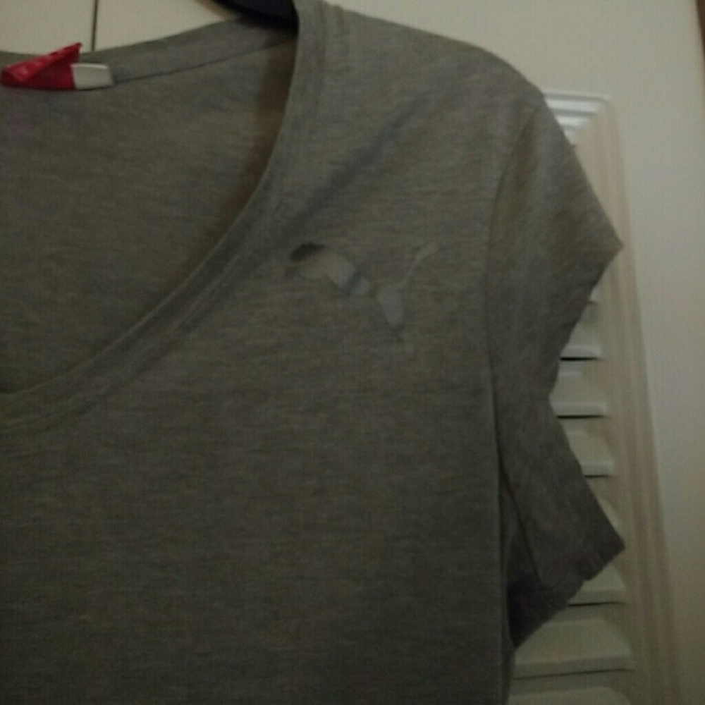 Puma Shirt π - Picture 4 of 5