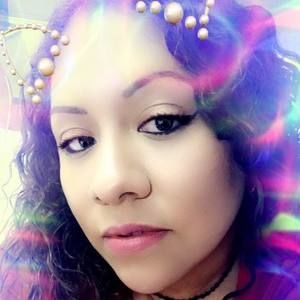 Meet your Posher, Kenia