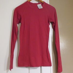 CLEARANCE Nike Fitdry activewear top