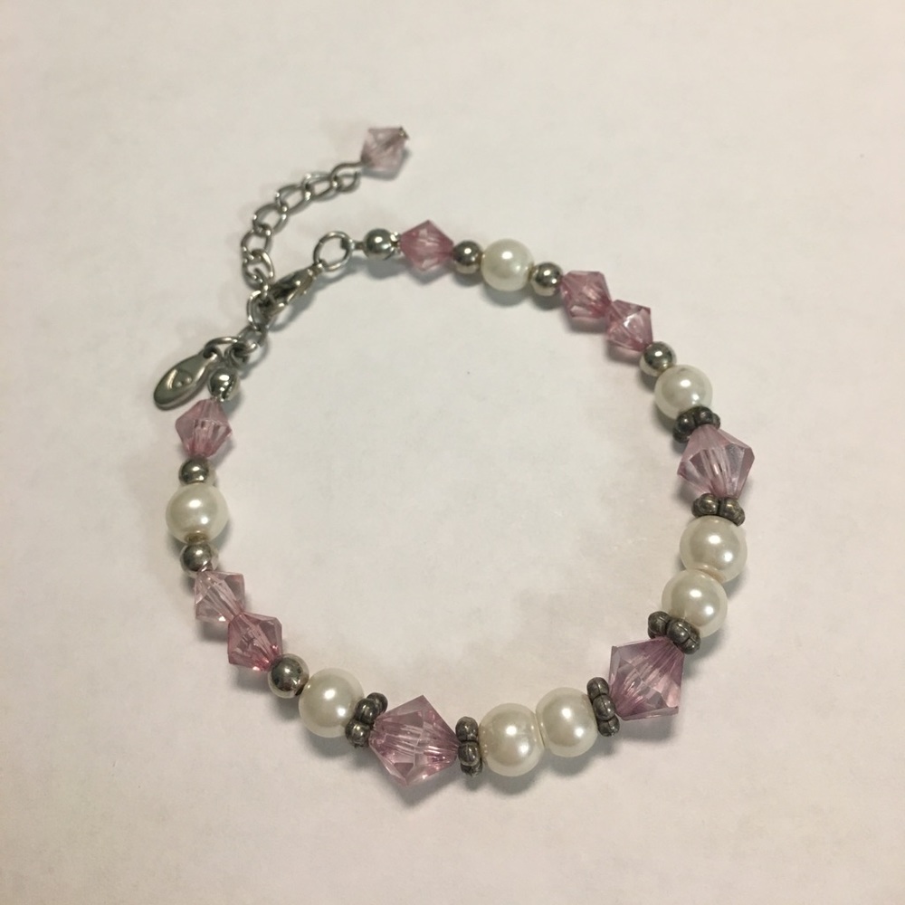✨FLASH SALE ✨ Beautiful faux pearl beaded bracelet
