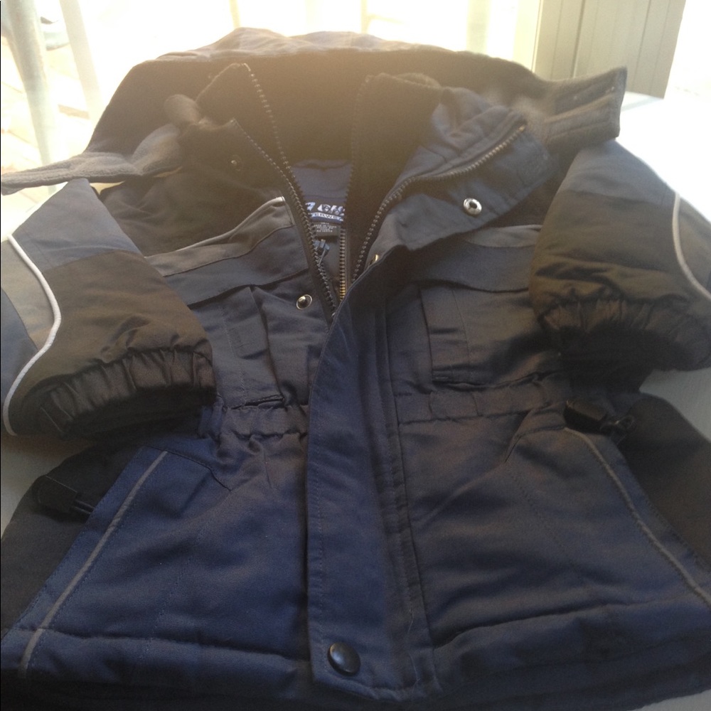Big Chill heavy coat size 36 month