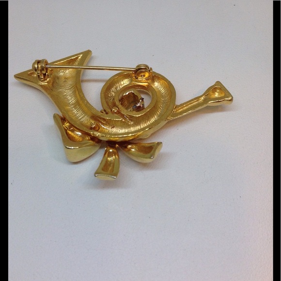 Bugle Pin Brooch - Picture 2 of 2