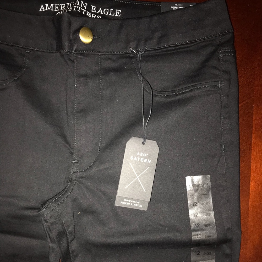 New American Eagle sateen leggings in 12 s black