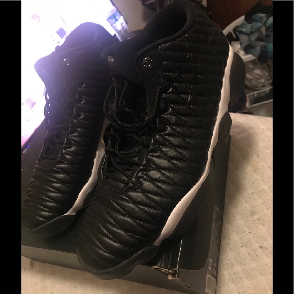 Jordan horizon low premium sz 14