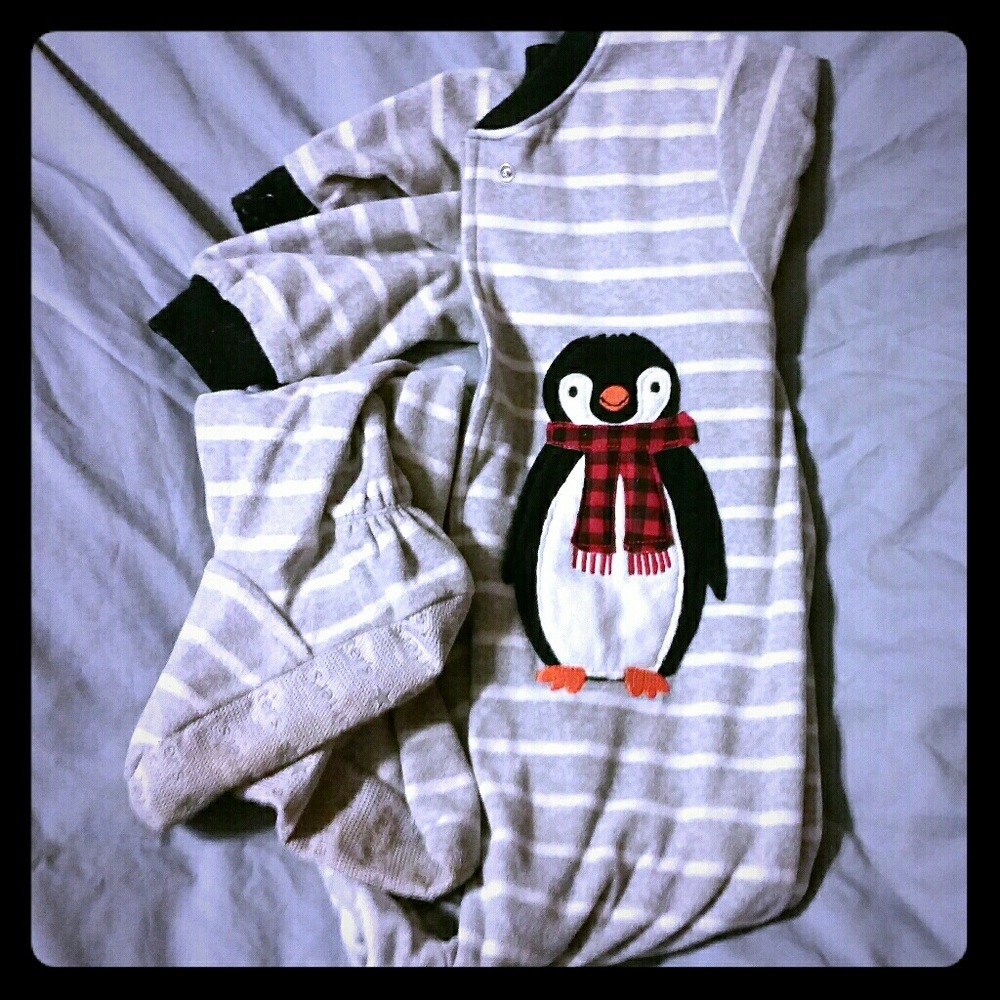 Carter's 5T winter feet pajamas with penguin