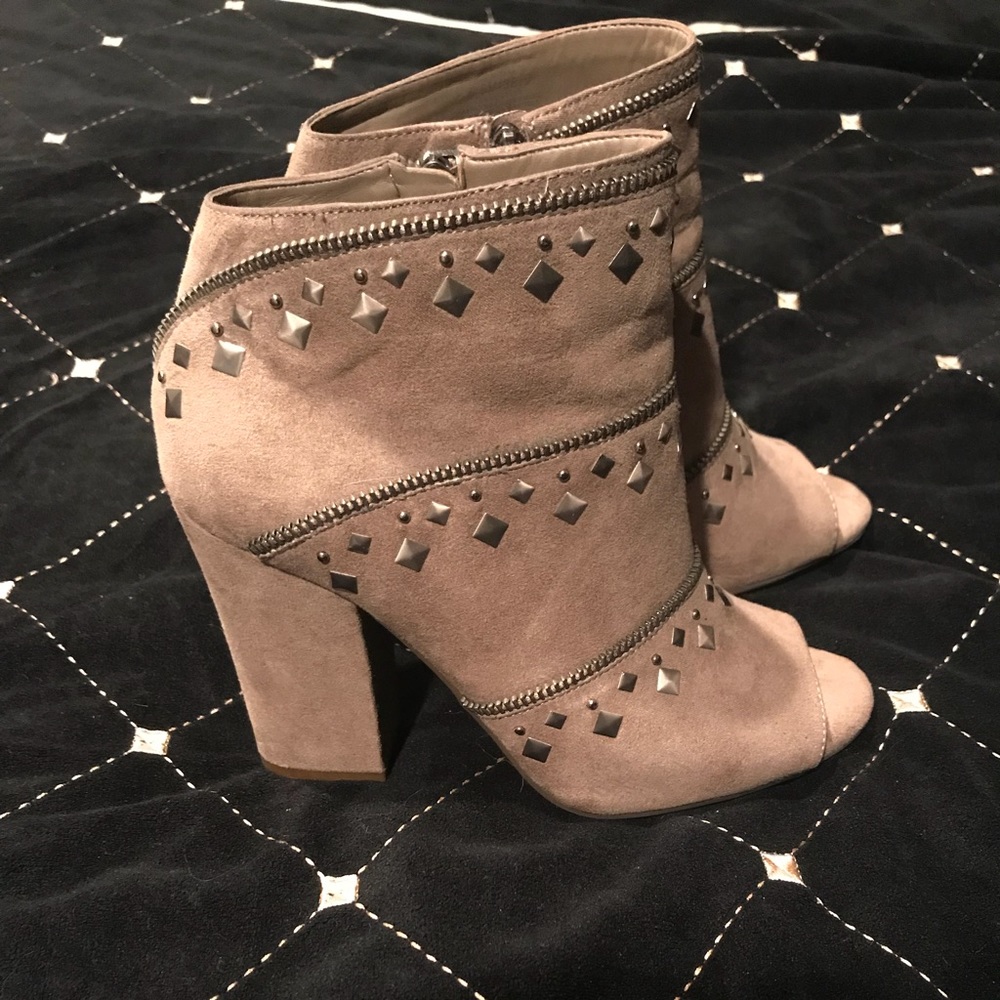 👢Studded Booties👢