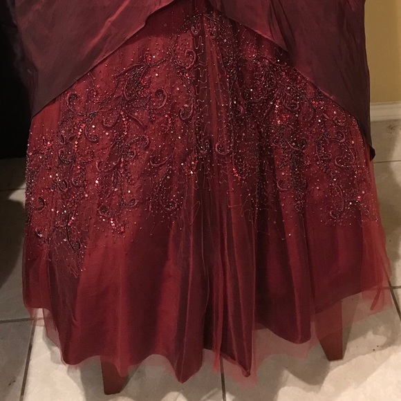 Gorgeous Sequined Maroon Strapless Gown - Picture 2 of 6