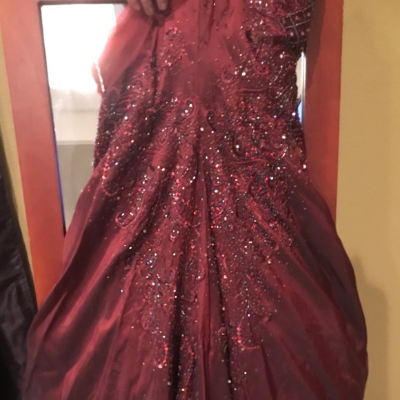 Gorgeous Sequined Maroon Strapless Gown - Picture 3 of 6