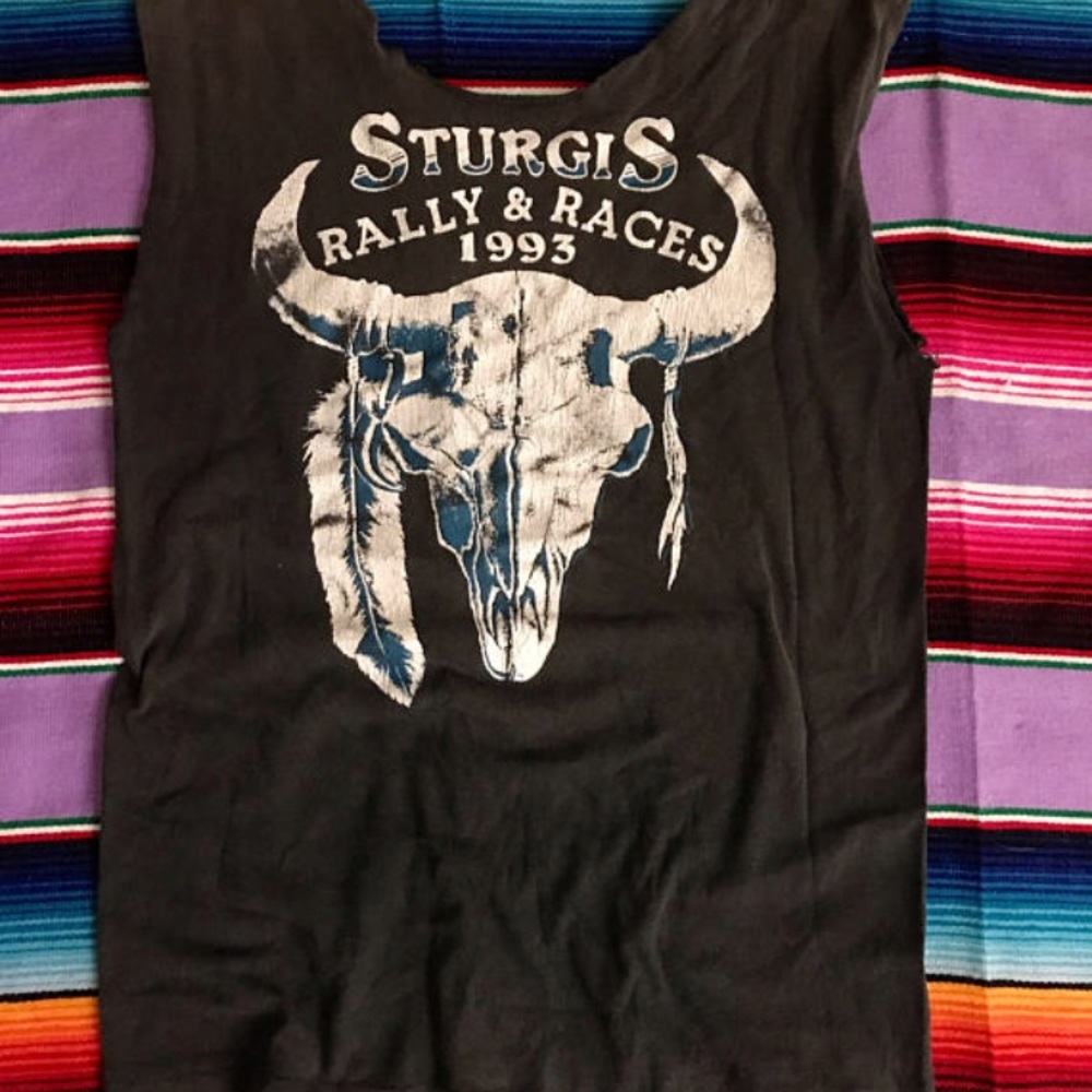 🤝 OFFERS welcome! 🤝 Vintage STURGIS tank - Picture 2 of 4