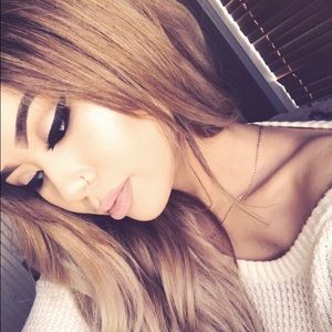 Meet your Posher, Jasmine