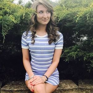 Meet your Posher, Alyssa