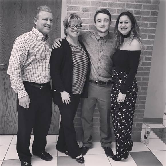 Meet your Posher, Leah - Picture 1 of 1