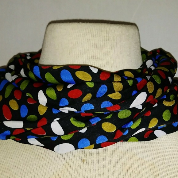 🖤 Silky Infinity Scarf #hundredsofscarves - Picture 3 of 4