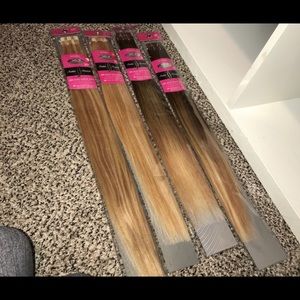 Tape In ombré extensions