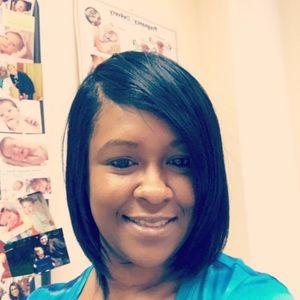 Meet your Posher, Dina