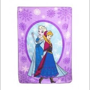 Brand New! Disney Frozen Twin Size Plush Blanket!