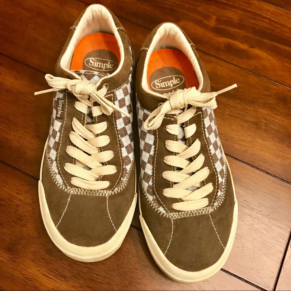 Vintage Sneakers by Simple in EUC
