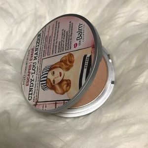 The Balm Cosmetics Cindy-Lou Manizer Highlighter