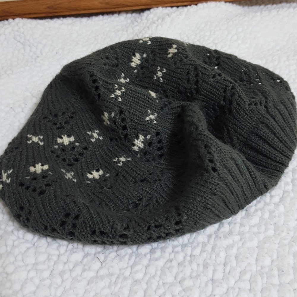 Urban outfitters slouchy beanie