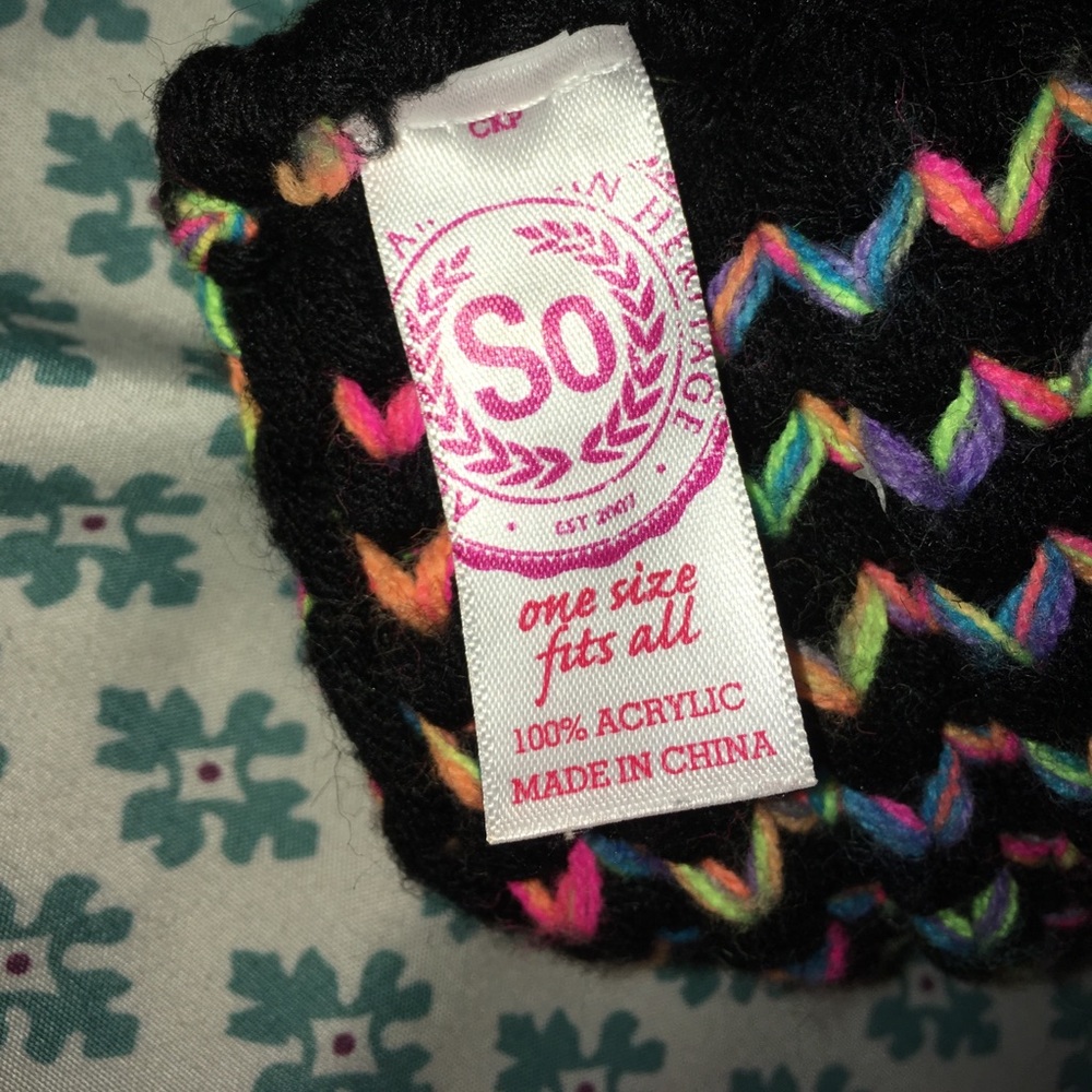 🌈 Rainbow Loop Scarf🌈 - Picture 2 of 2