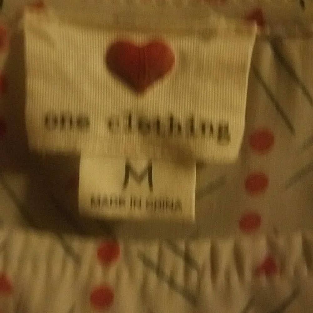 A dress - Picture 3 of 3