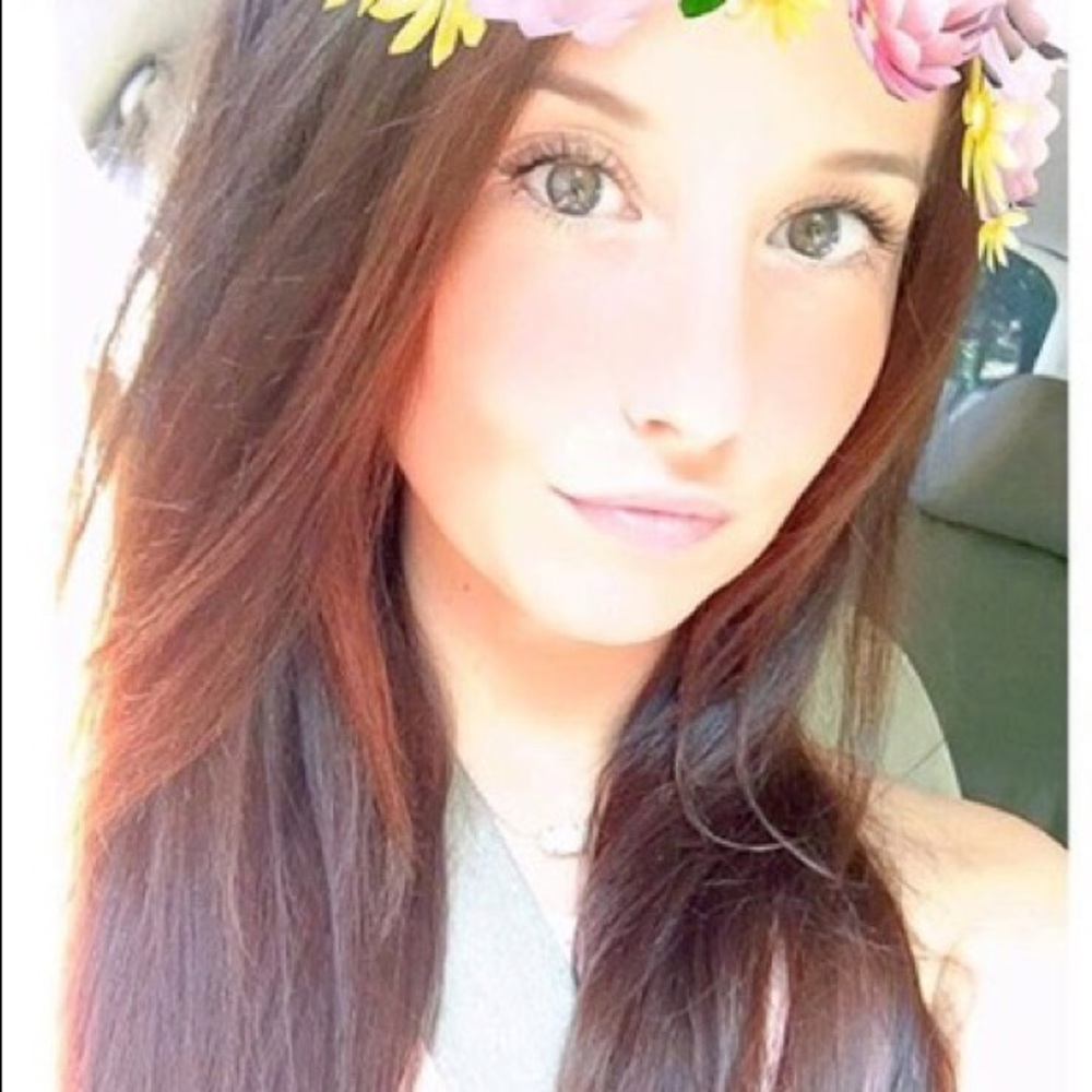 Meet your Posher, Kelly