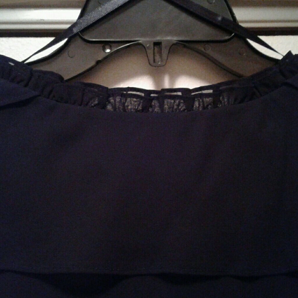 Beautiful Ruffel Dress - Picture 4 of 7