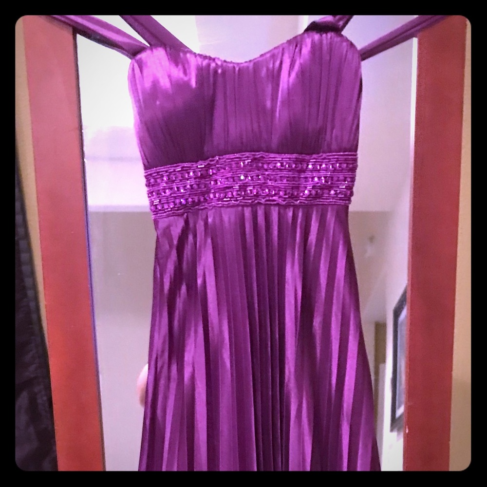 Beautiful Purple Crossback Evening Gown