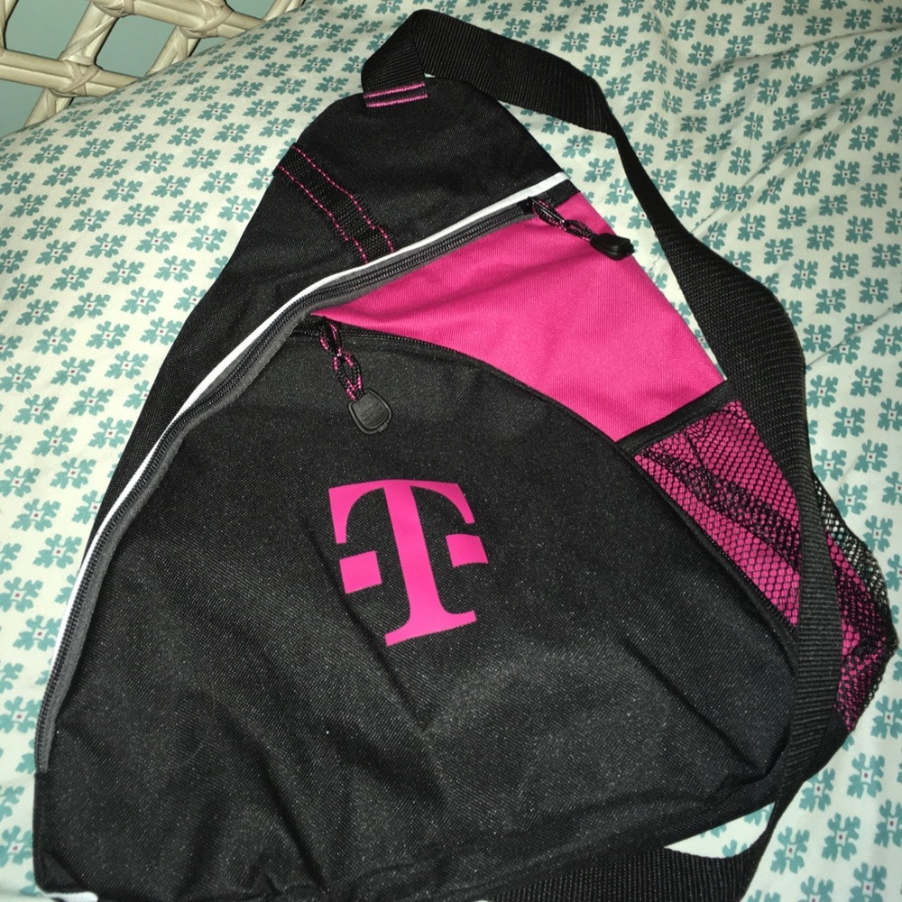 NWT T-mobile Laptop shoulder bag
