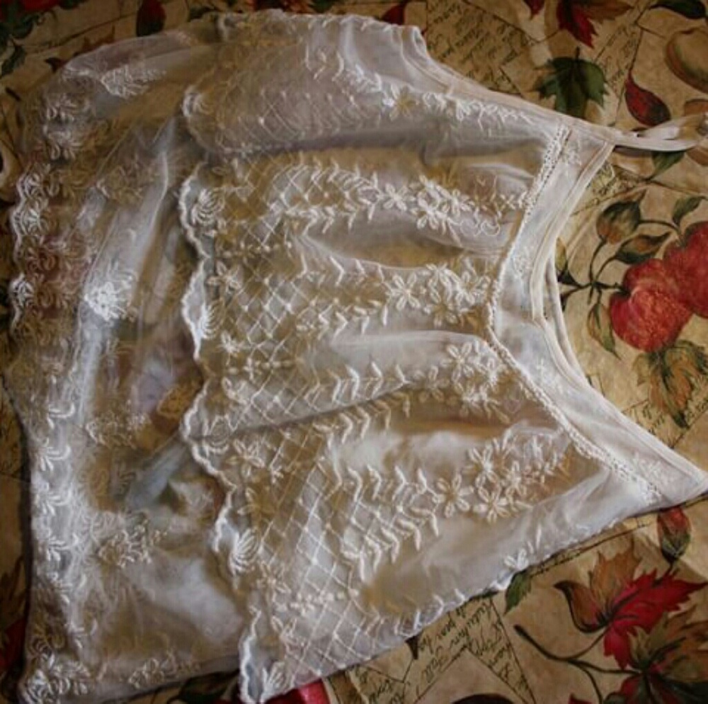 American Eagle Outfitters White Lace Top