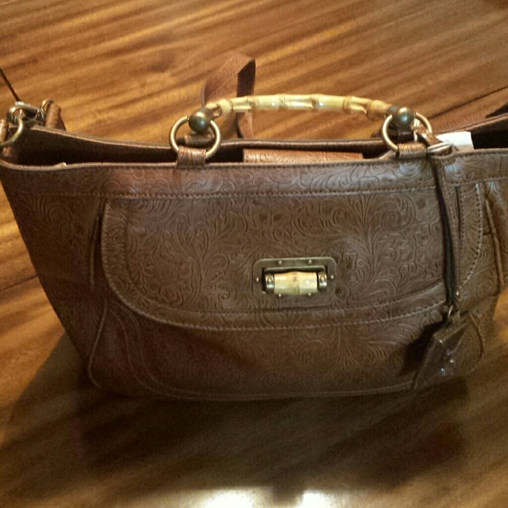 Koret brand shoulder bag