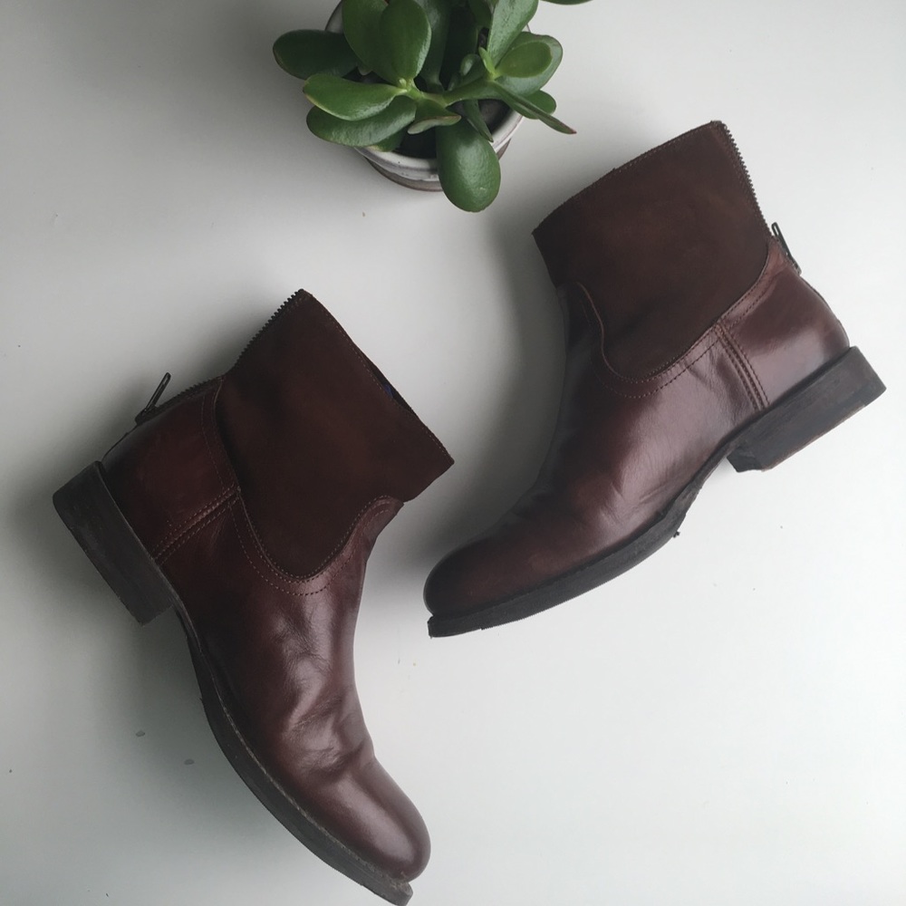 Frye Jamie Zip Bootie Redwood
